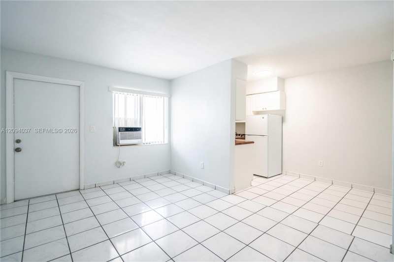 260 Navarre Ave # 11, Coral Gables FL 33134