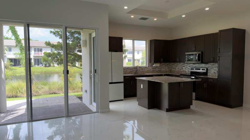 761 PIONEER Way, Royal Palm Beach FL 33411