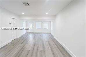 307 SW 15th St, Fort Lauderdale FL 33315