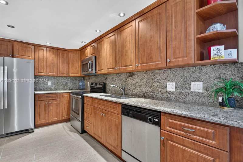 405 N Ocean Blvd # 615, Pompano Beach FL 33062
