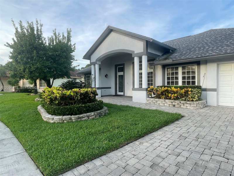 142 Van Gogh Way, Royal Palm Beach FL 33411