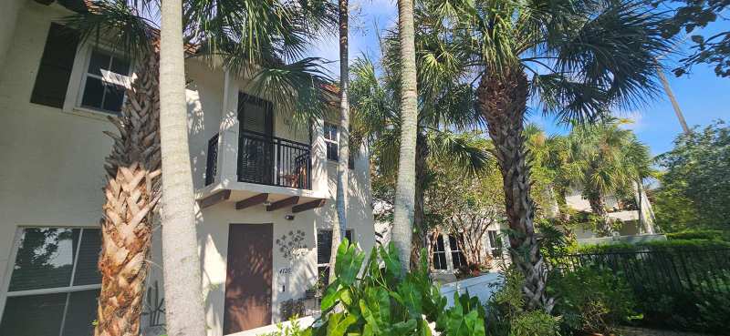 4726 MONARCH Way, Coconut Creek FL 33073