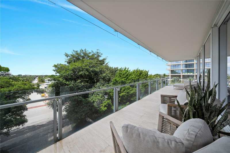 9111 Collins Ave # 417, Surfside FL 33154