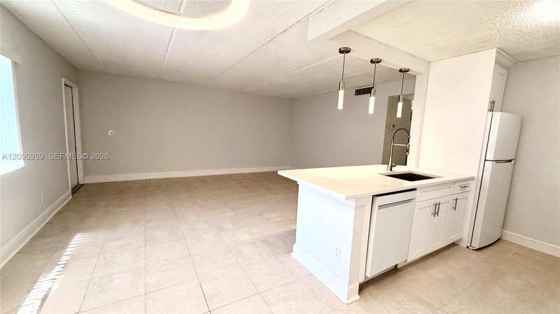 110 Meadows Cir # 110, Boynton Beach FL 33436