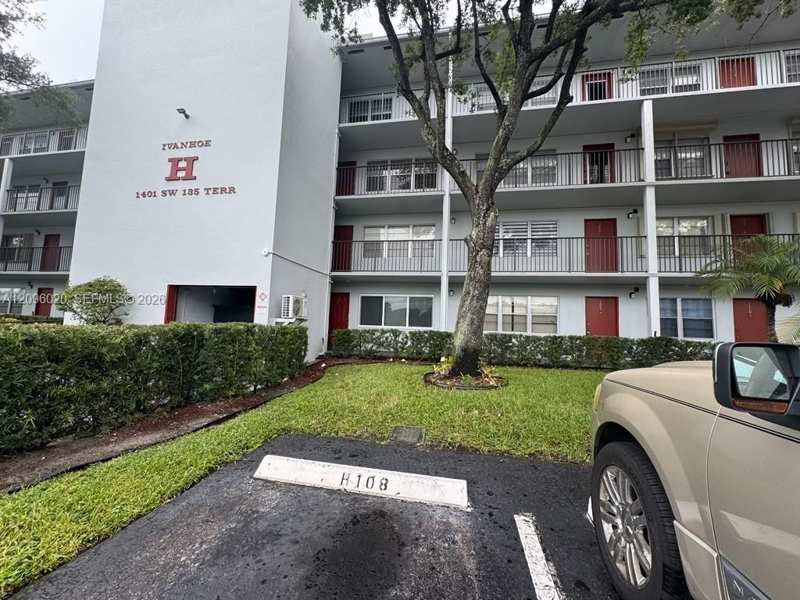 1401 SW 135th Ter # 108H, Pembroke Pines FL 33027