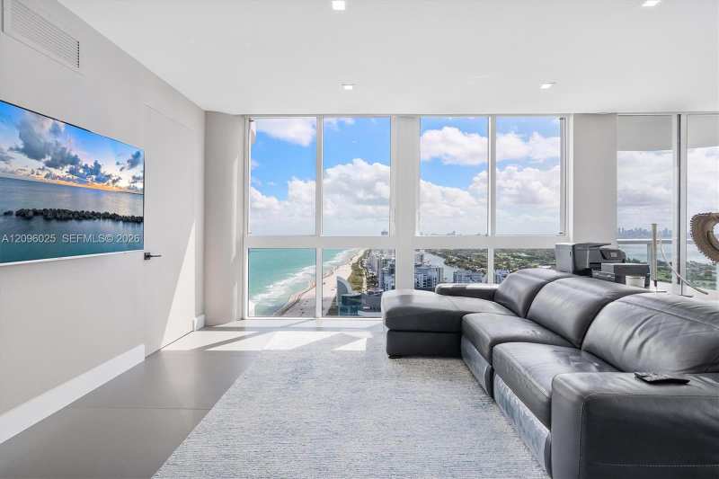 6365 Collins Ave # 4307, Miami Beach FL 33141