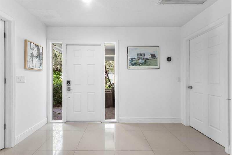 6387 Eastpointe Pines Street, Palm Beach Gardens FL 33418