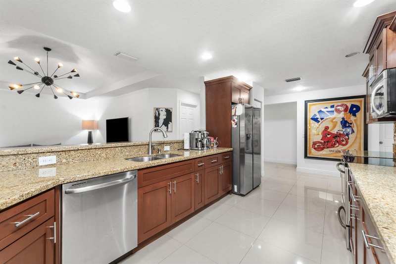 6387 Eastpointe Pines Street, Palm Beach Gardens FL 33418