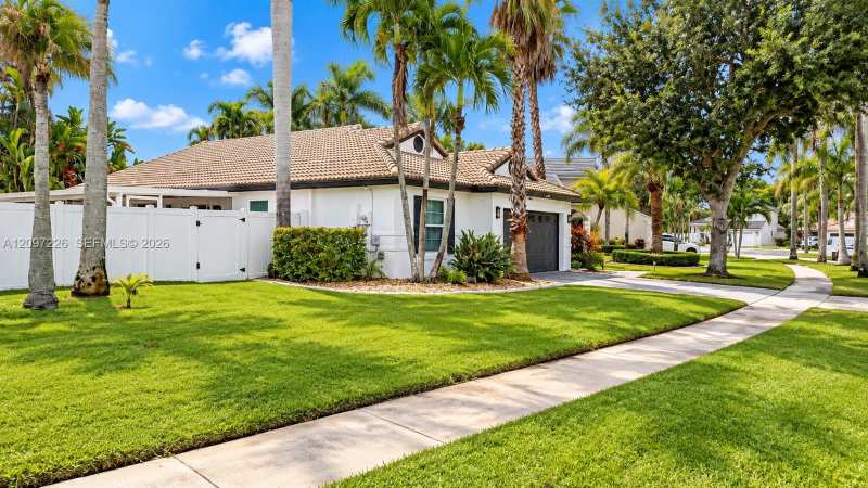 17542 NW 12th St, Pembroke Pines FL 33029