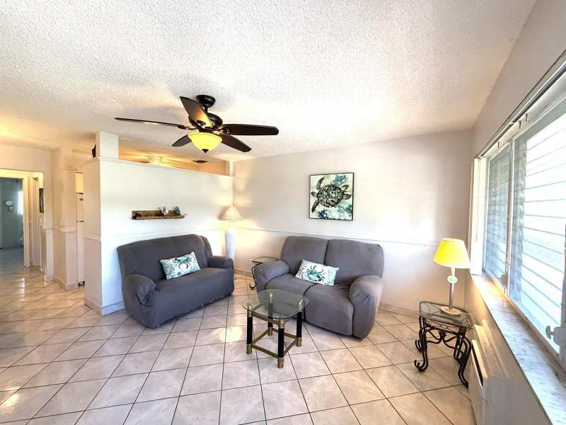 900 SW 10th Terrace # 21, Hallandale Beach FL 33009