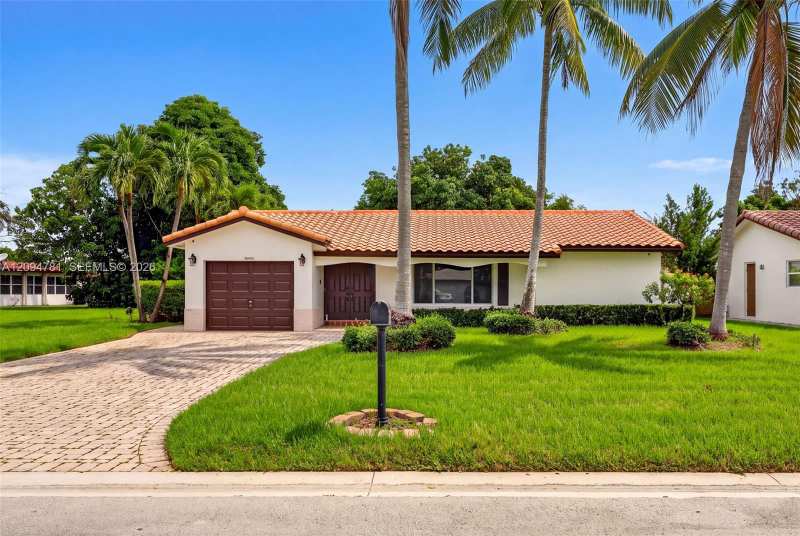 10403 NW 80th Ct, Tamarac FL 33321
