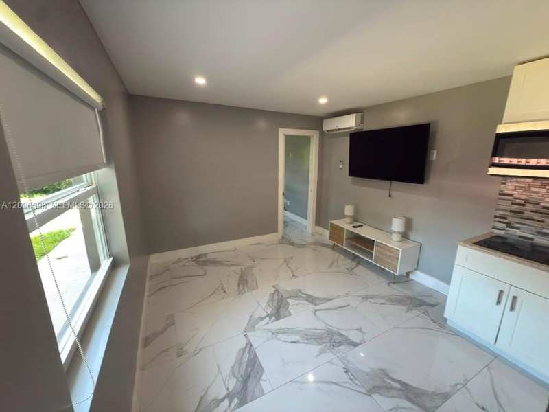 4910 SW 28th Ter # 1, Dania Beach FL 33312