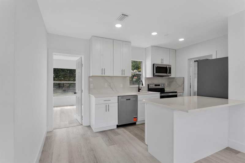 324 NW 3rd Street, Deerfield Beach FL 33441