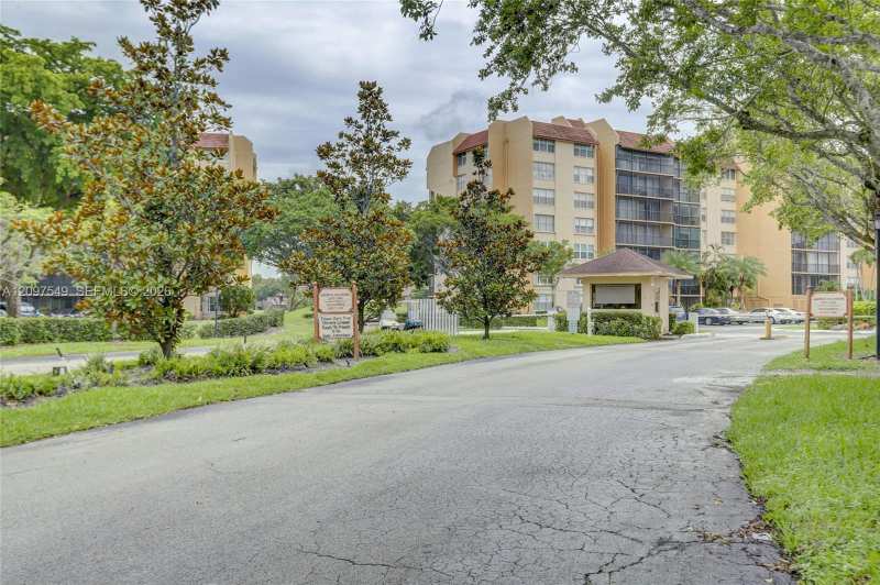 3671 Environ Blvd # 470, Lauderhill FL 33319