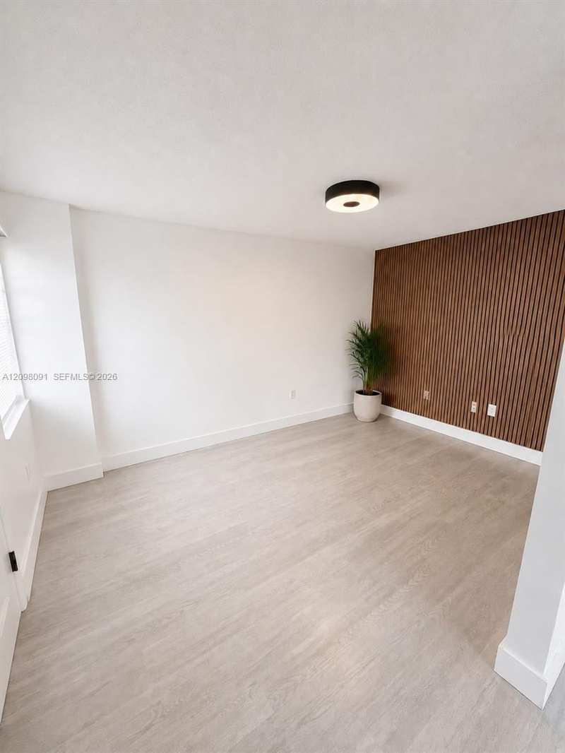 519 NW 10th Ave # 3, Miami FL 33136