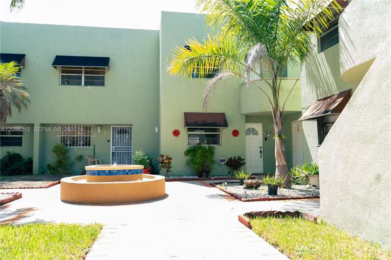11113 NW 7th St # 1, Miami FL 33172