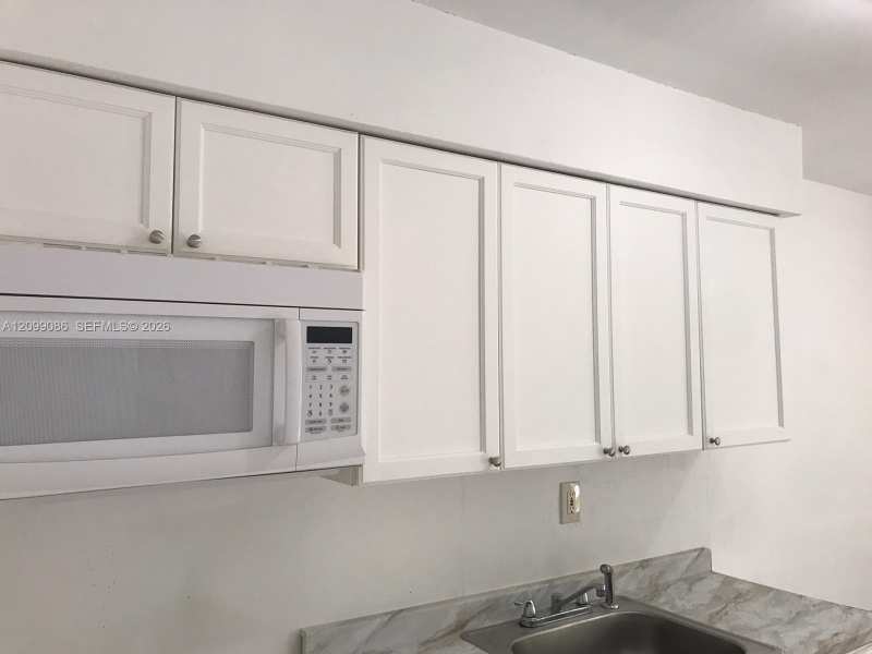 15940 NE 19th Pl # 2, North Miami Beach FL 33162