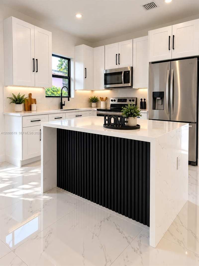 1552 NW 51st Ter, Miami FL 33142