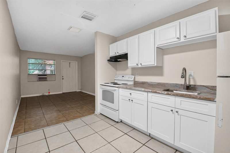 633 10th Street # 3, West Palm Beach FL 33401